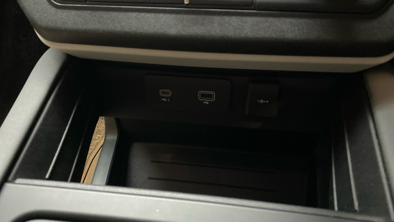 Land Rover Defender 3.0 D200 S 90 3dr Auto Diesel Estate